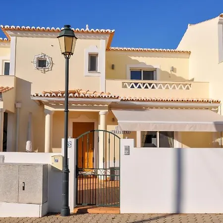 Vila Casa Christine - Charming 2br Townhouse W. Pool & Near Beach *
