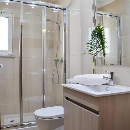 Casa Christine - Charming 2br Townhouse W. Pool & Near Beach * Ferragudo (Faro)